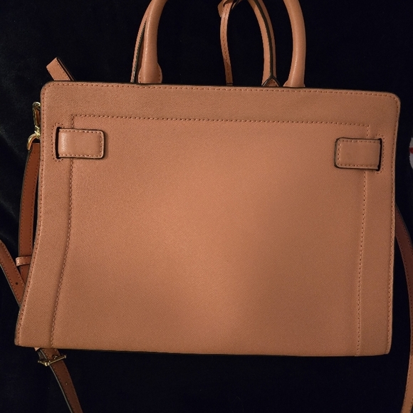 Michael Kors Peach Studded Women's Bag - Picture 2 of 5